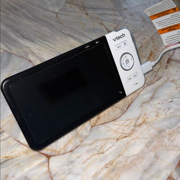 Tech - Picture 3 of 11